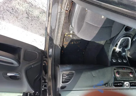 2013 Chrysler 200 Touring from USA, damaged, VIN 1C3CCBBB0DN573671